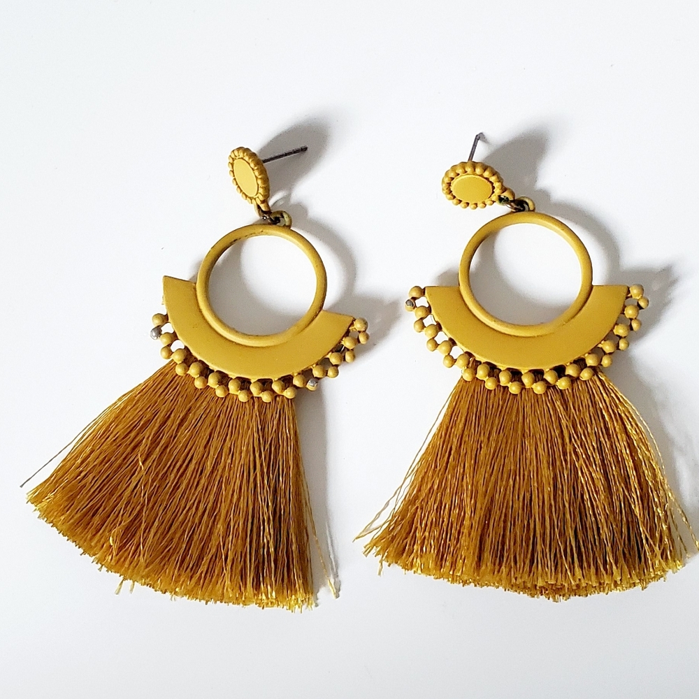 J.crew  Womens Mostaza Yellow Tassel Earrings GUC - Picture 6 of 8